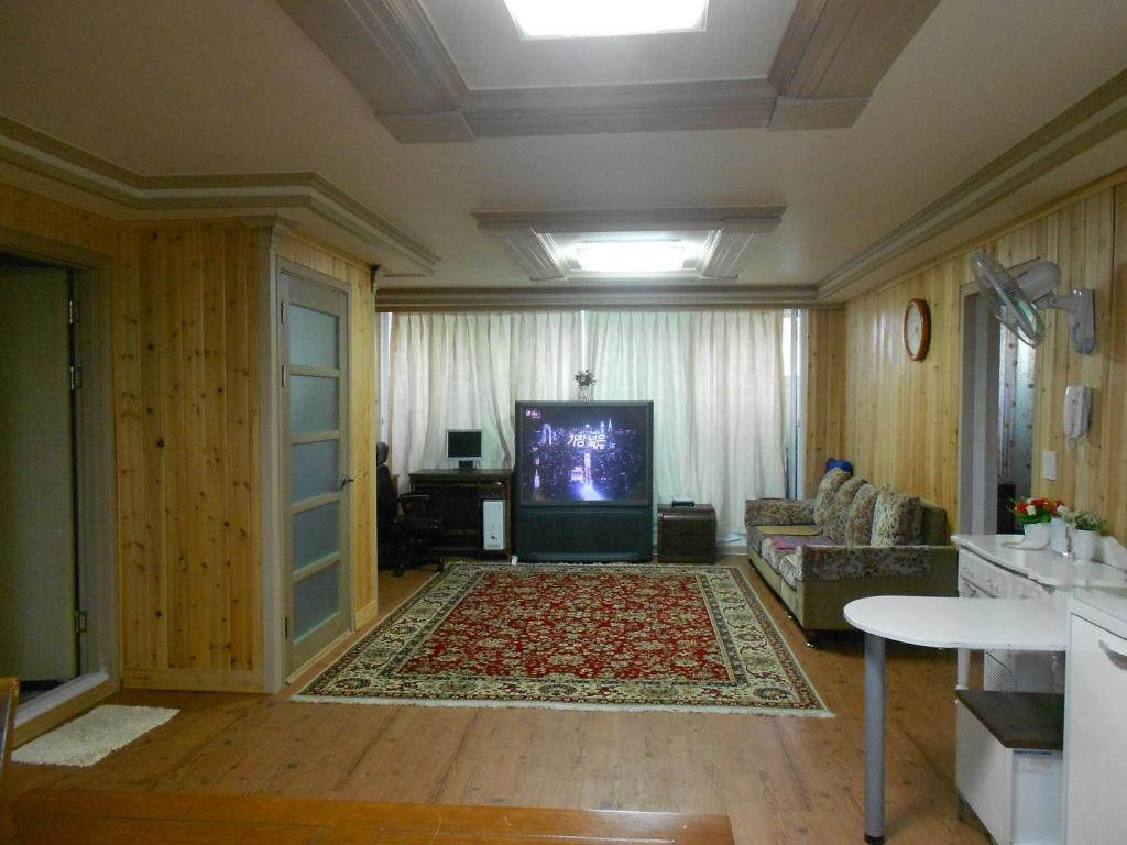 Elvis Bnb Incheon Exterior photo