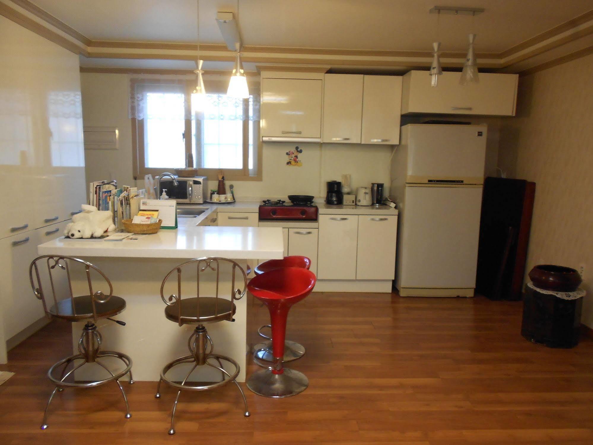 Elvis Bnb Incheon Exterior photo